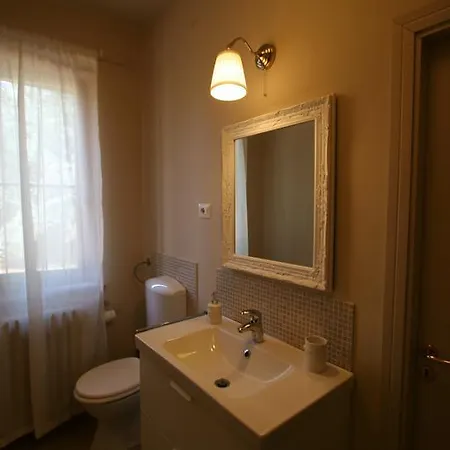 Il Nido Di Alice Bed and Breakfast 4*