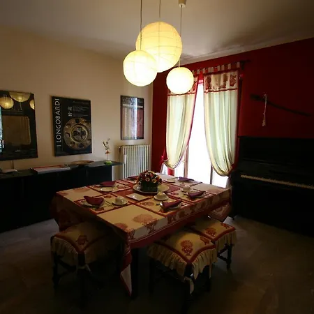 ベッド・アンド・ブレックファスト Il Nido Di Alice Moresco